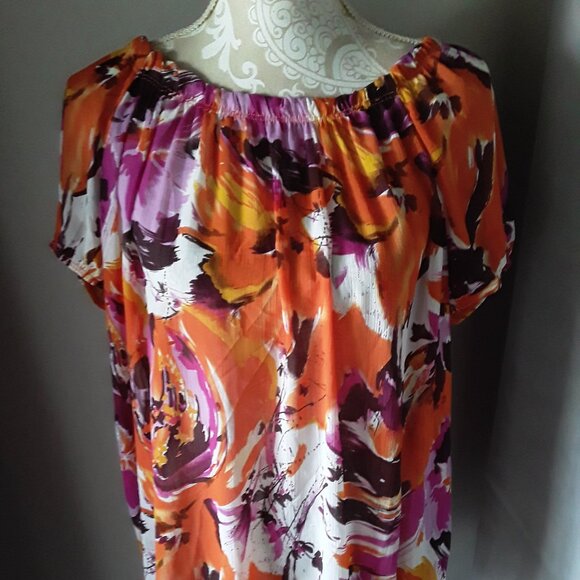 Kristen Nicole Plus floral top size 2X - Picture 1 of 12